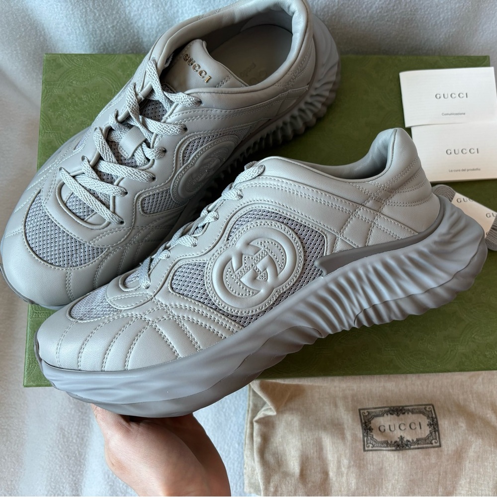 New Gucci Men's sz 9.5 GG Ripple Lace-Up Sneakers Gray leather silver $1290